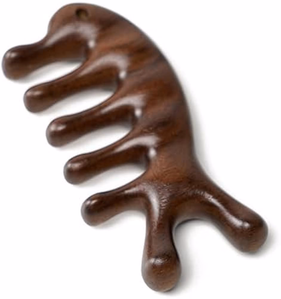 ¿Es bueno masajear el cuero cabelludo con un cepillo?